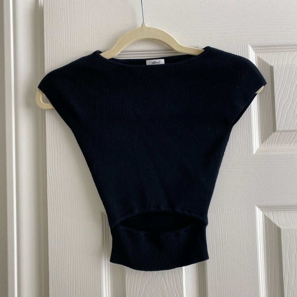 Black crop top